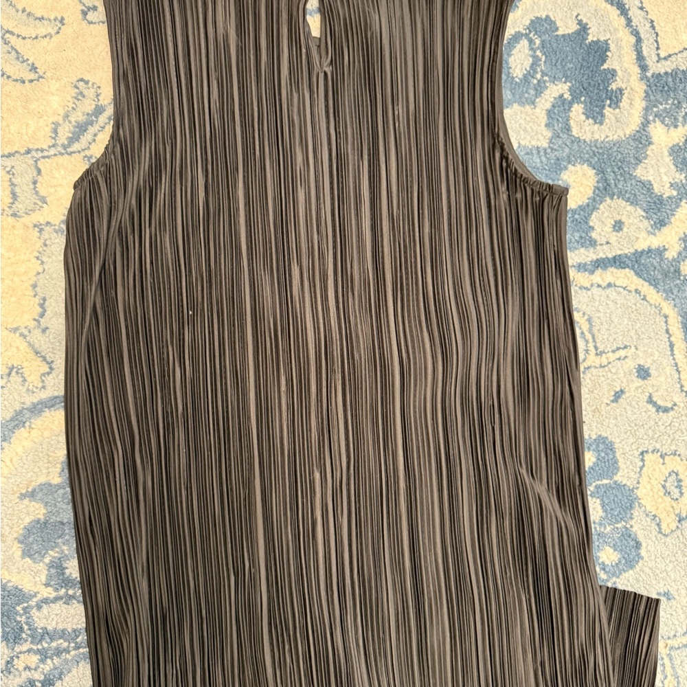 LE’AL.X NWOT Black Sleeveless Maxi Dress Fully Pleated Stretch Elegant Sz Small - Picture 7 of 9